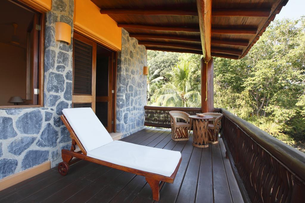 Hotel Casa Don Francisco Zihuatanejo المظهر الخارجي الصورة